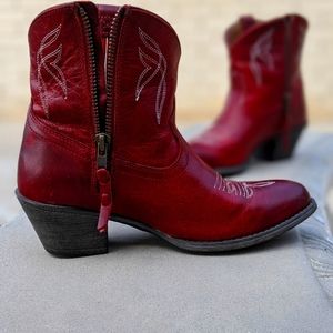 Red cowgirl ankle zipper boots